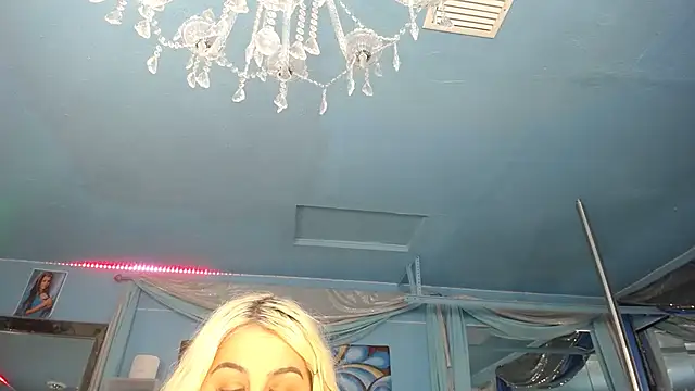 ADRIANNA FOX online show from 23, 5, 2026