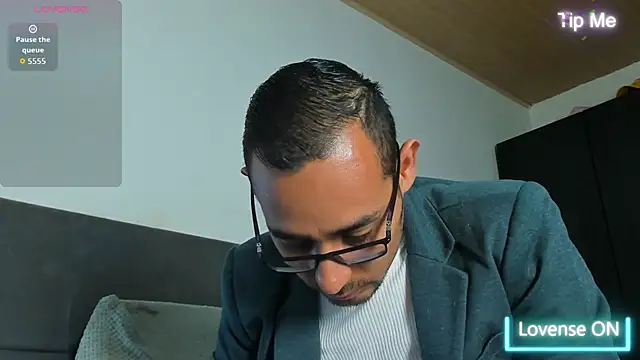 jhonyalzate2 online show from 16, 4, 2026