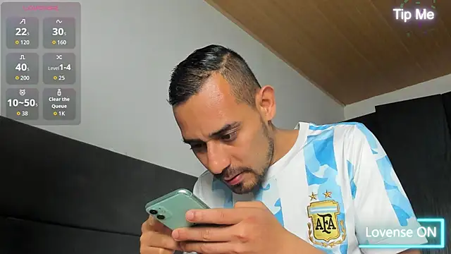 Snapshot of jhonyalzate2 chatting on 19, 7, 2026 jhonyalzate2 online show from 19, 7, 2026