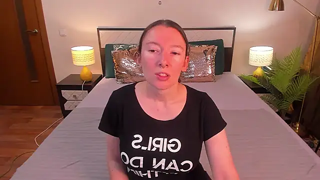 CatherineWalls online show from 14, 7, 2026