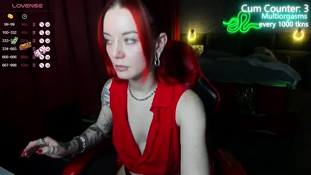 MaxPhoenixx online show from 2, 12, 2024