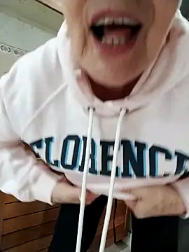 Vicky Rosse online show from 5, 3, 2026