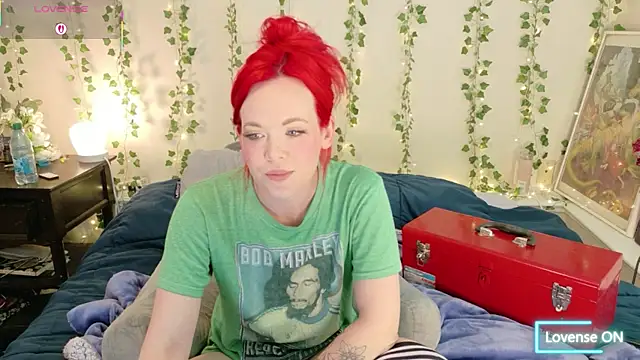 Snapshot of thetinyblue chatting on 15, 6, 2026 thetinyblue online show from 15, 6, 2026