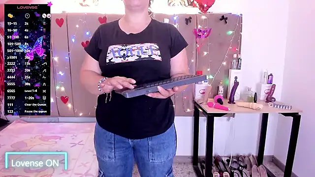 Zaly mature online show from 13, 1, 2026