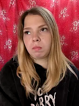 Zuli Kiska online show from 15, 10, 2025