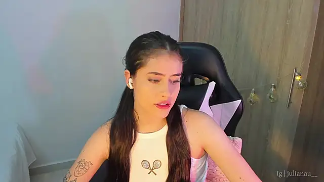 iriswest  online show from 13, 1, 2025