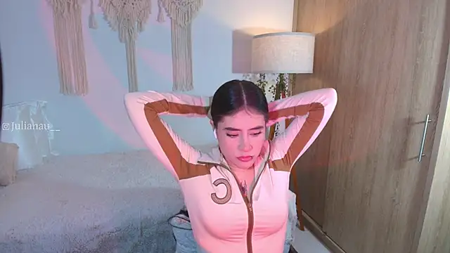 iriswest  online show from 14, 11, 2025