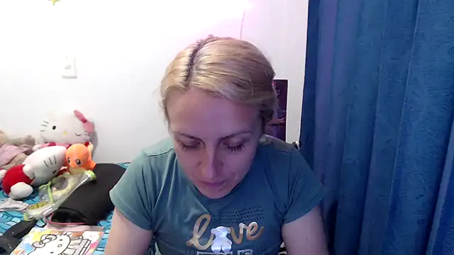 kittykalor09 online show from 12, 12, 2024