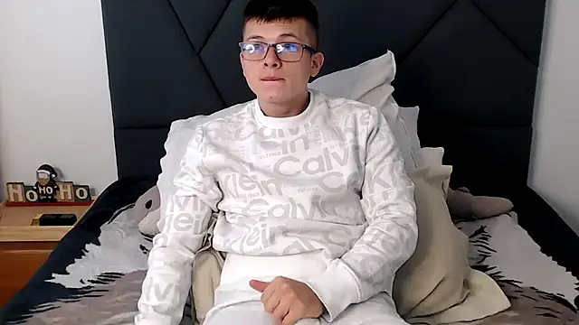 MathewCollin online show from 3, 2, 2025