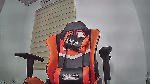 EvaTiffany online show from 13, 11, 2025