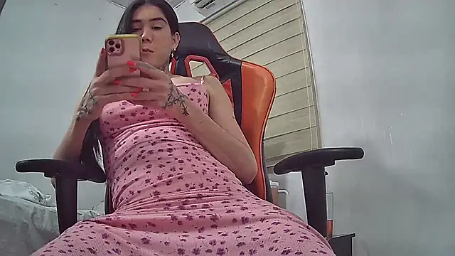 EvaTiffany online show from 9, 1, 2026