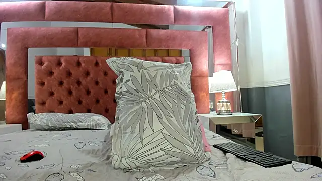 briana wonder69xxx online show from 4, 3, 2025