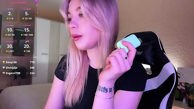 ariashaa online show from 2, 11, 2025