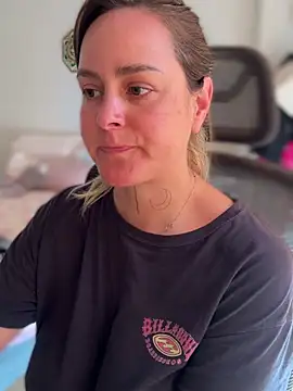 misslulipop online show from 8, 3, 2025