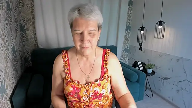 Snapshot of KathySunn chatting on 4, 5, 2026 KathySunn online show from 4, 5, 2026