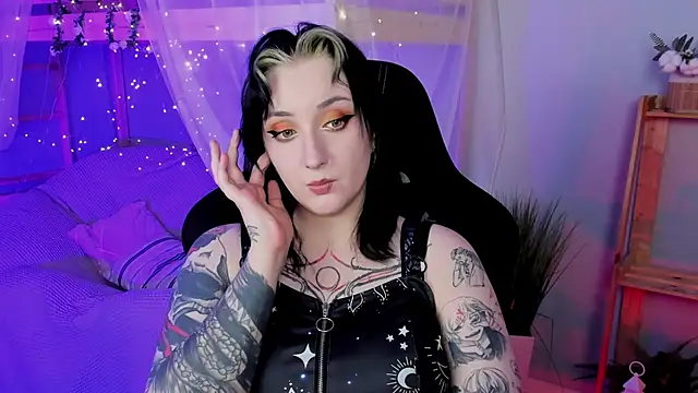 AsheLucker online show from 17, 10, 2025