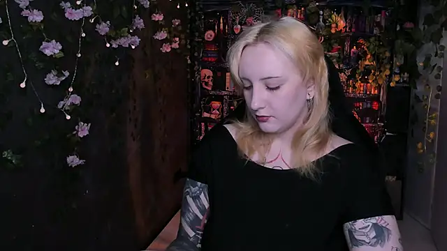 AsheLucker online show from 16, 6, 2026