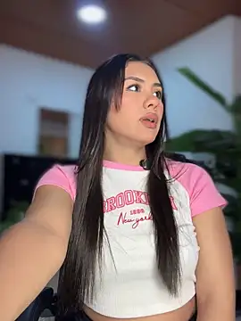 Ambar pe  online show from 6, 10, 2025