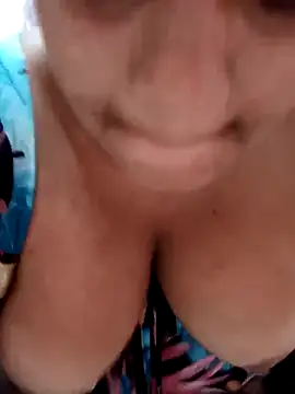 Hilarybunnyy online show from 19, 1, 2025