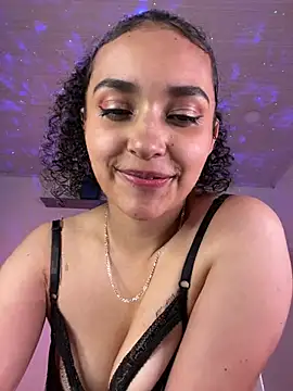 Snapshot of Lucy_Marin chatting on 10, 2, 2025 Lucy Marin online show from 10, 2, 2025