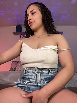 Snapshot of Lucy_Marin chatting on 21, 2, 2025 Lucy Marin online show from 21, 2, 2025