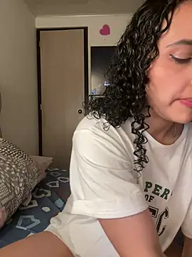 Snapshot of Lucy_Marin chatting on 24, 2, 2025 Lucy Marin online show from 24, 2, 2025