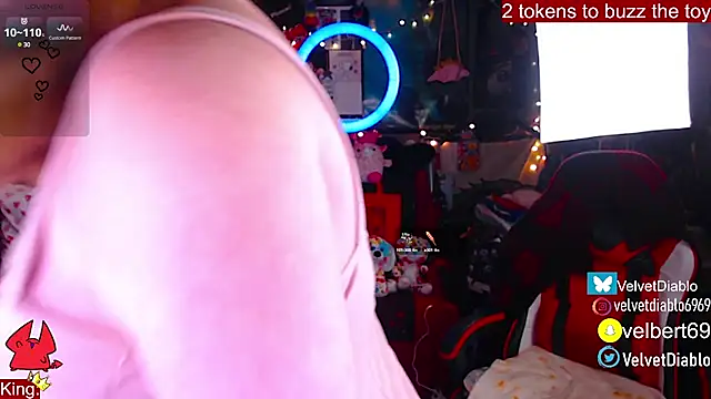 VelvetDiablo online show from 19, 2, 2025