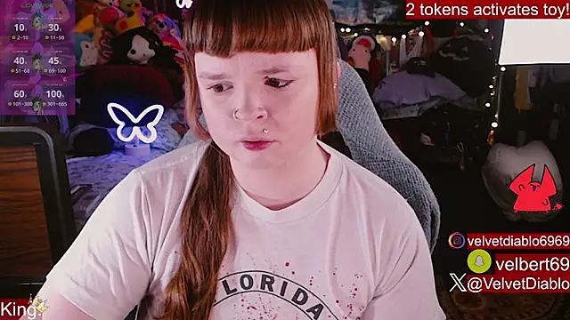 Snapshot of VelvetDiablo chatting on 21, 5, 2026 VelvetDiablo online show from 21, 5, 2026