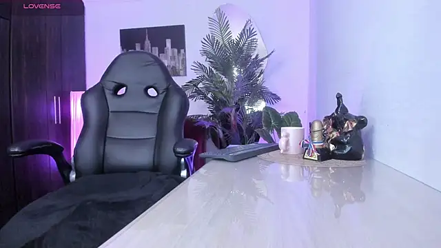 Snapshot of Amaia_Bushida chatting on 10, 3, 2025 Amaia Bushida online show from 10, 3, 2025