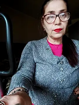 Snapshot of Love_Tina56 chatting on 2, 10, 2025 Love Tina56 online show from 2, 10, 2025