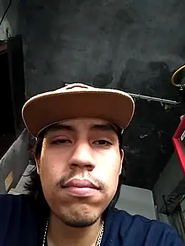 AlexAlejandro13 online show from 8, 9, 2025