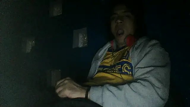 AlexAlejandro13 online show from 12, 2, 2026