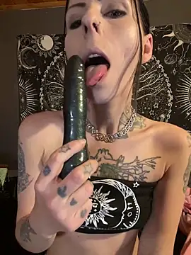 Snapshot of TeenyDoll chatting on 29, 12, 2024 TeenyDoll online show from 29, 12, 2024