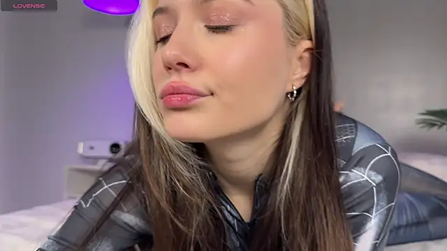  blowjob queen online show from 16, 6, 2026