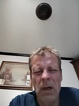 Snapshot of dickgozinyah chatting on 27, 9, 2025 dickgozinyah online show from 27, 9, 2025