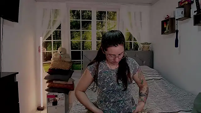 vanessabrown  online show from 22, 5, 2026
