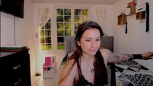 Snapshot of vanessabrown_ chatting on 2, 7, 2026 vanessabrown online show from 2, 7, 2026