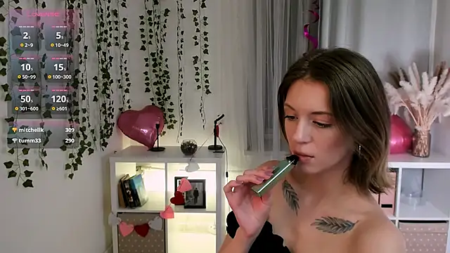 Salme Sweet online show from 17, 2, 2025