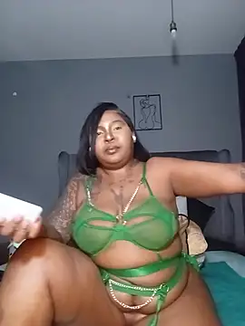 Snapshot of PearlSexxy69 chatting on 9, 7, 2026 PearlSexxy69 online show from 9, 7, 2026