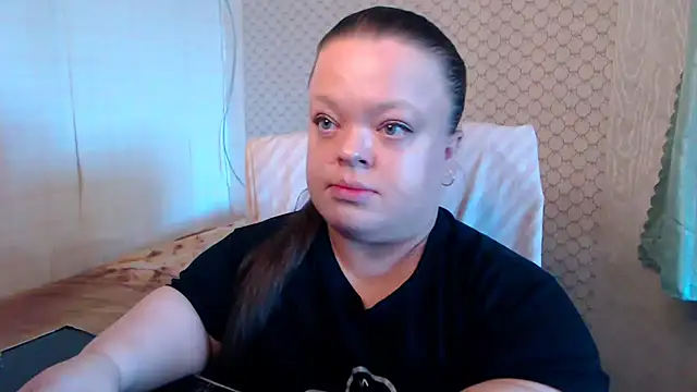 Janiffer MiMi online show from 11, 7, 2026