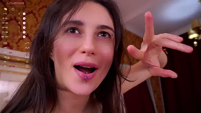 Holla Molly online show from 12, 2, 2025