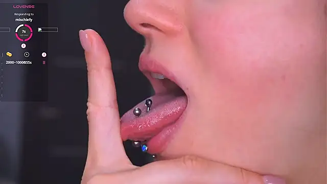 Snapshot of Holla_Molly chatting on 2, 3, 2026 Holla Molly online show from 2, 3, 2026