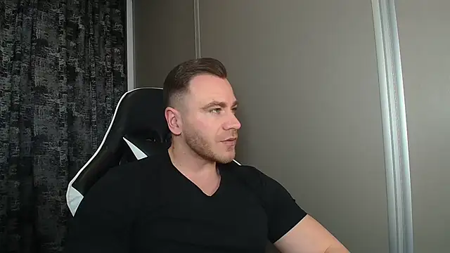 Thori92 online show from 12, 4, 2026