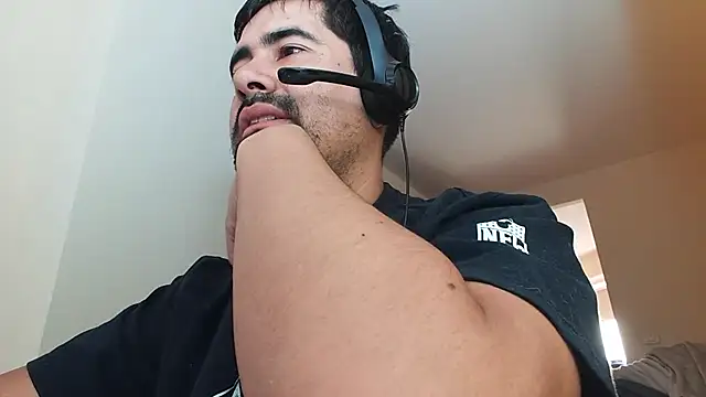 VonDoomdelToro online show from 9, 2, 2025