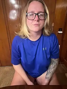 Snapshot of Lizzyloo chatting on 22, 11, 2025 Lizzyloo online show from 22, 11, 2025