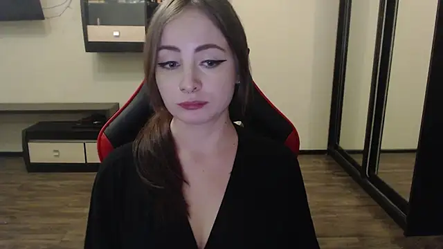 Laralianna online show from 5, 1, 2025