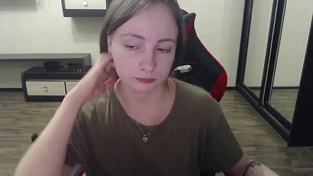 Laralianna online show from 18, 3, 2025