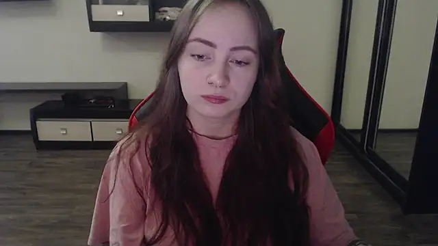 Laralianna online show from 19, 3, 2025