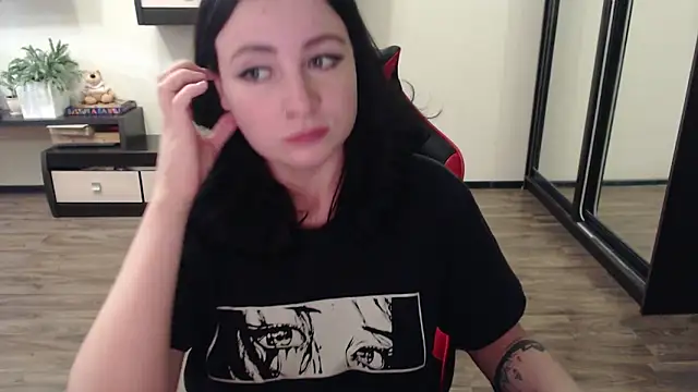 Laralianna online show from 25, 9, 2025