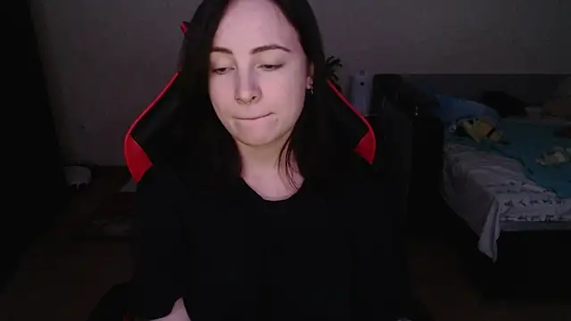 Laralianna online show from 11, 11, 2025